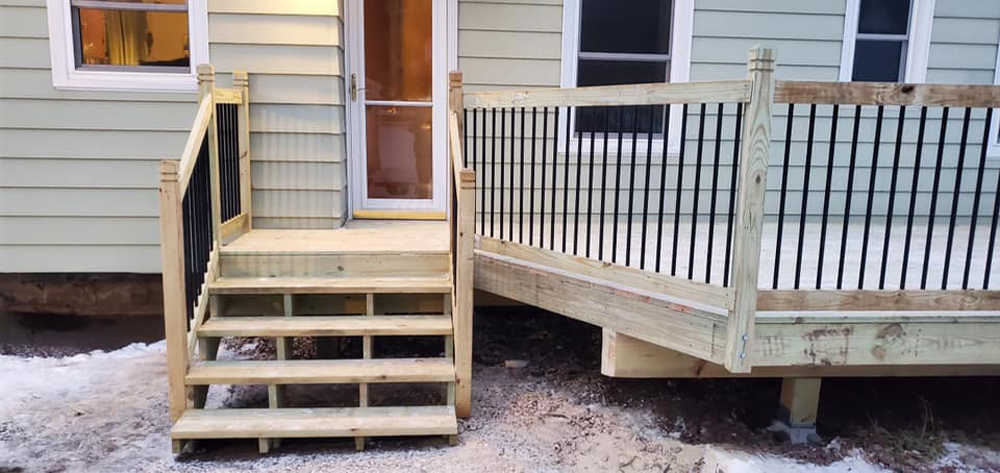 Decks project 6 by Ed Oman Construction in the Duluth, MN area